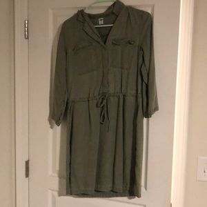 Green Old Navy dress- worn once! Fits like medium.